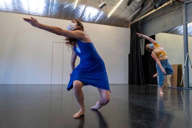 elaine collins feet 6