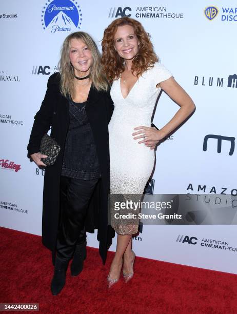 elaine lively feet 3