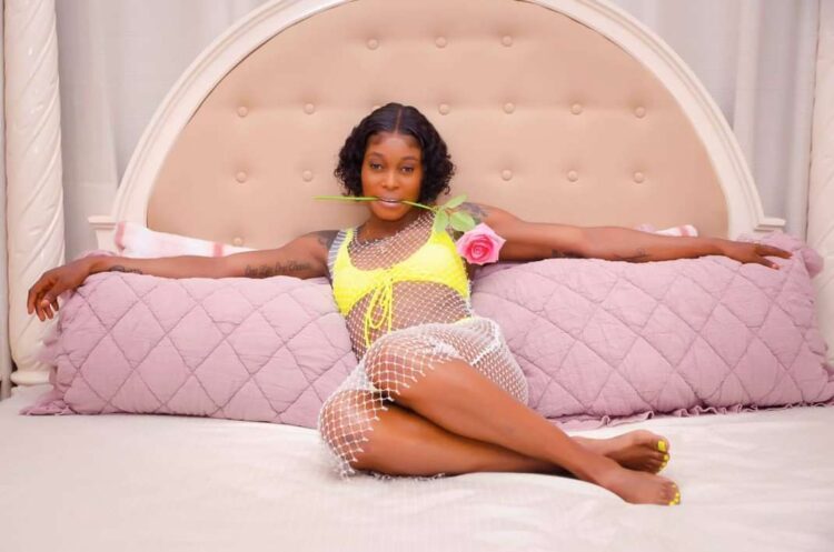 elaine thompson feet 6