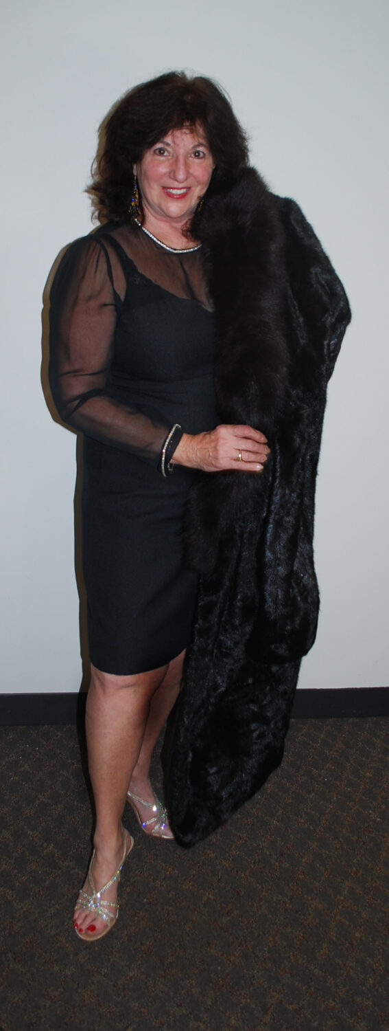 elaine victoria feet 6