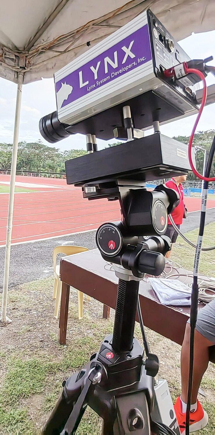 elaiza ungson feet 6