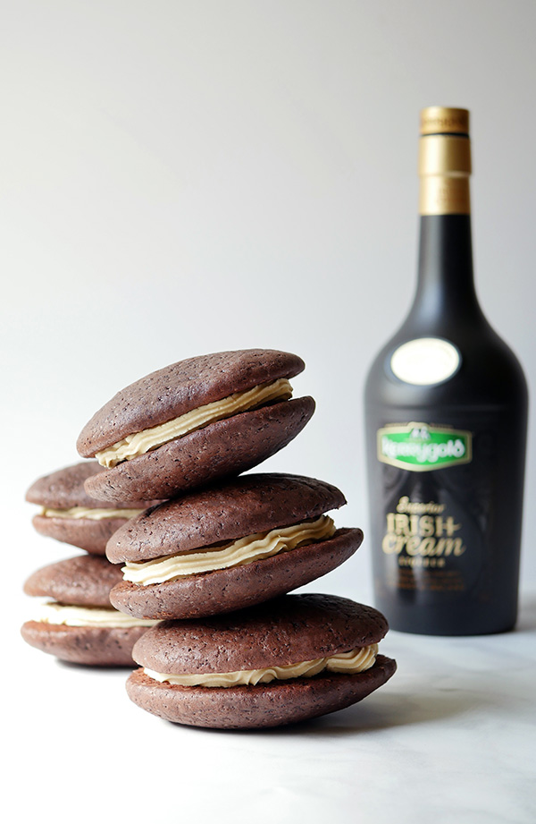 elana stirstrain feet