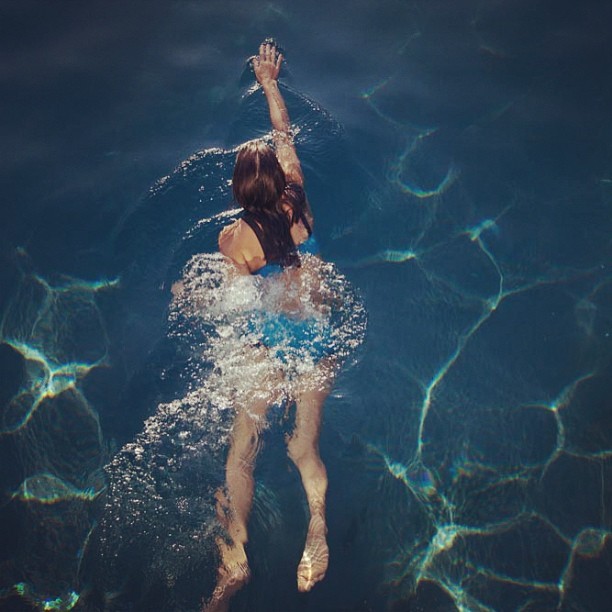 eleanor friedberger feet 6