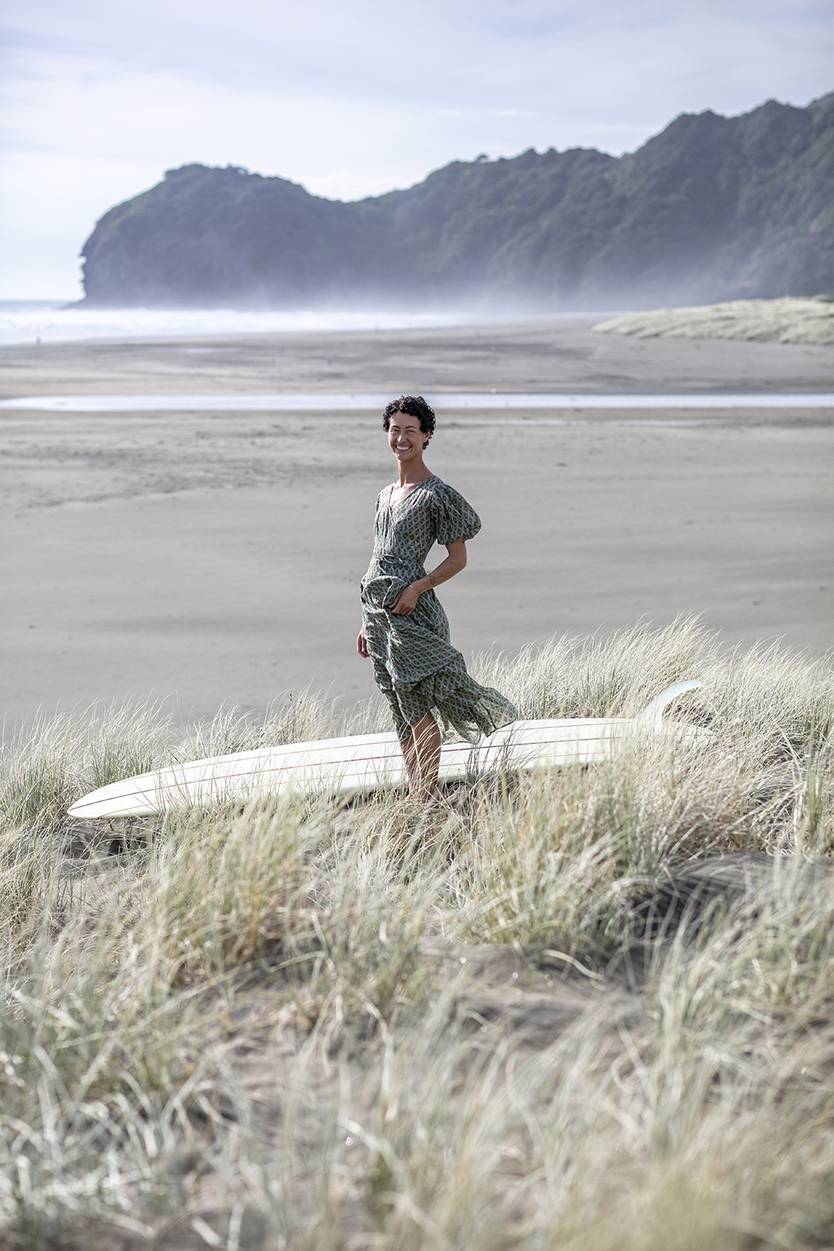 eleanor ozich feet 3