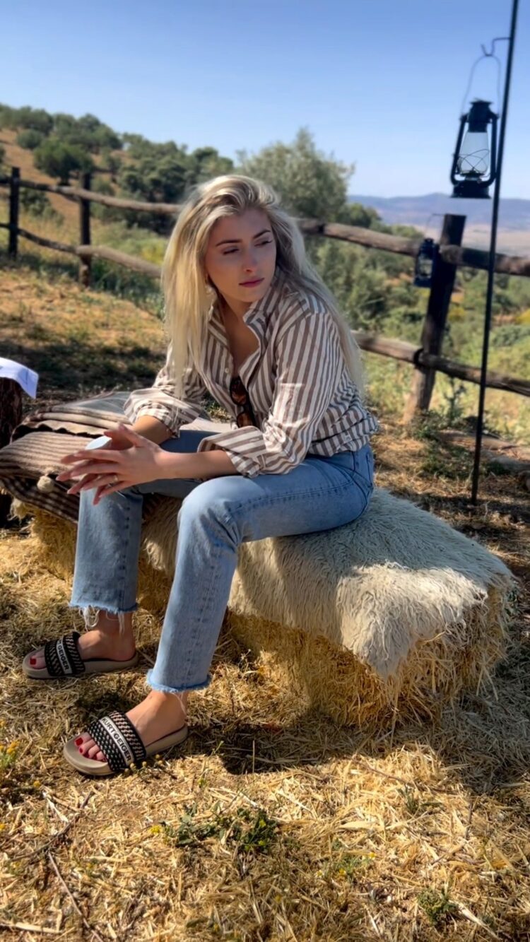 electra mustaine feet 2