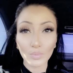 elena ahanzadeh feet 5