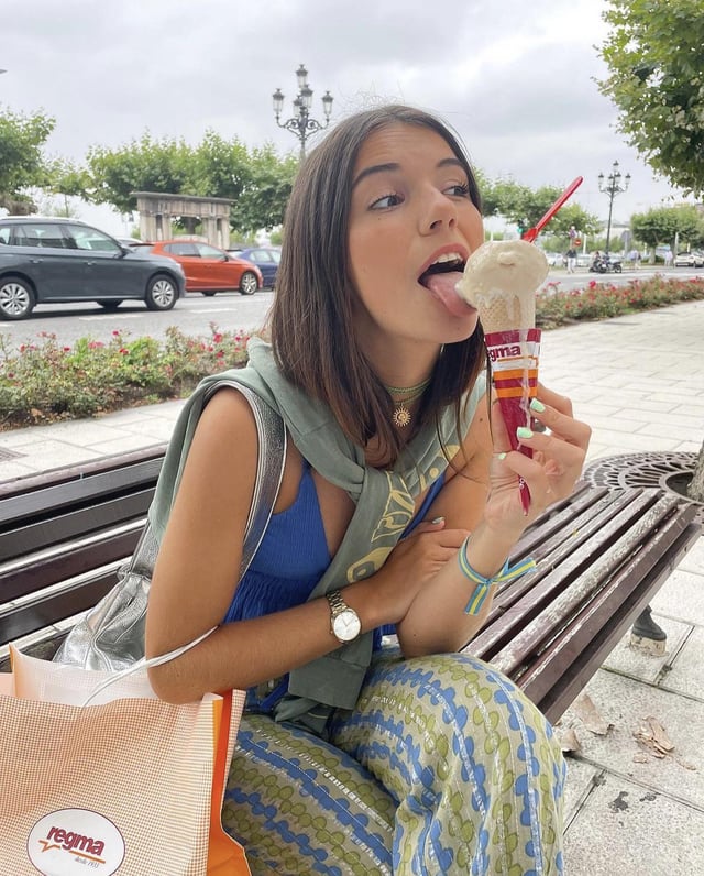 elena gortari feet 1