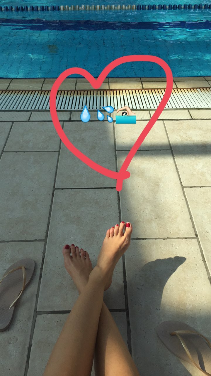 elena santarelli feet 3