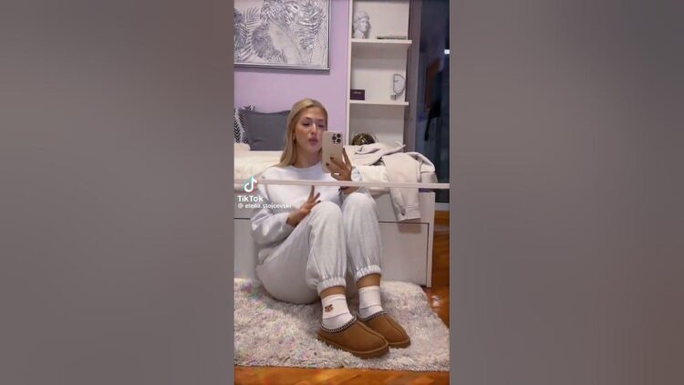 elena stojcevski feet 3