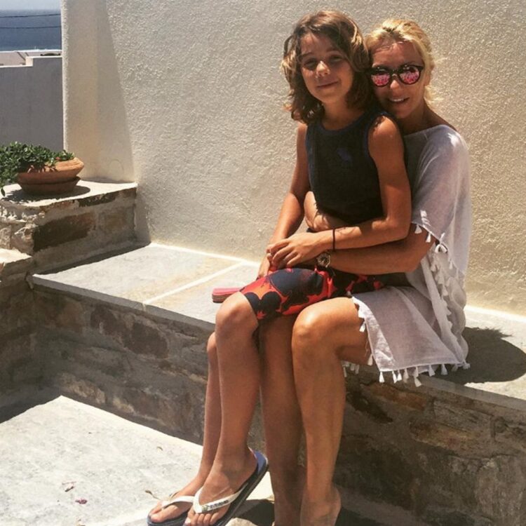 elena tsavalia feet 4