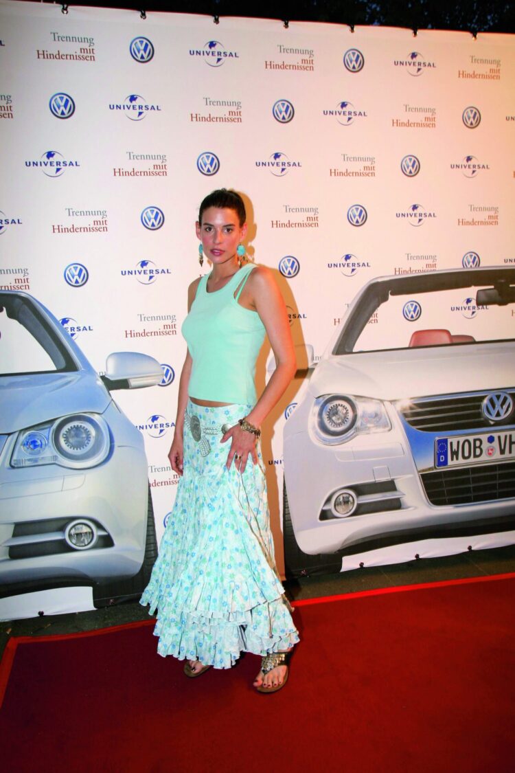 elena uhlig feet 2 scaled