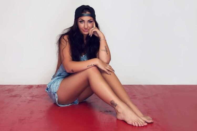 elettra lamborghini feet 4