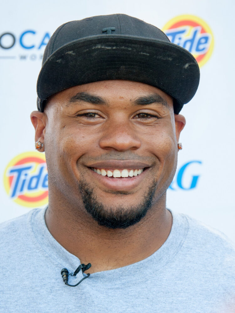 elexus jionde feet 4 scaled