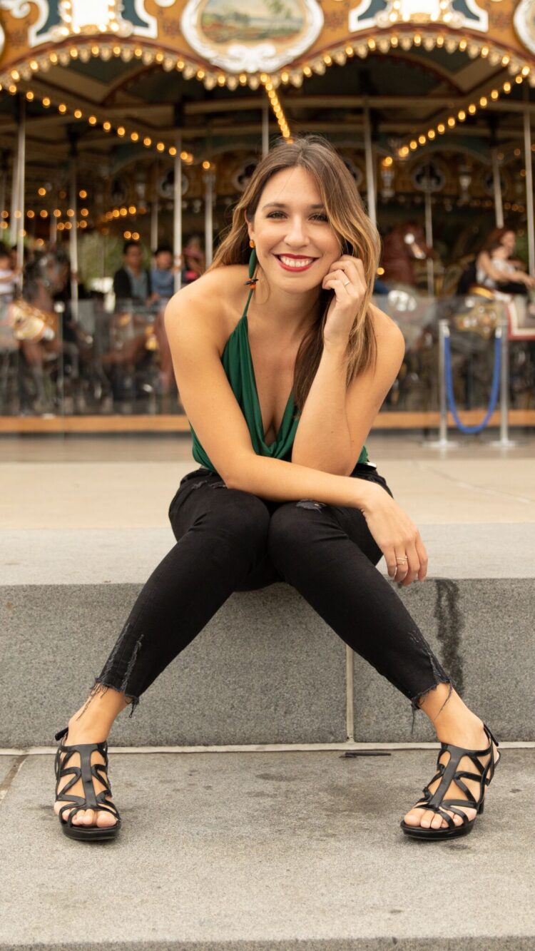 eliana gonzalez feet 3