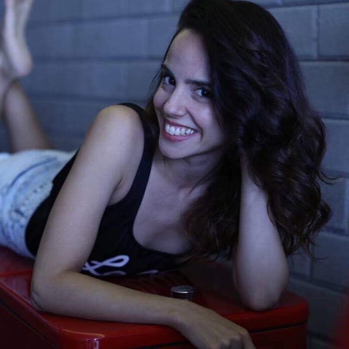 eliana gonzalez feet 5