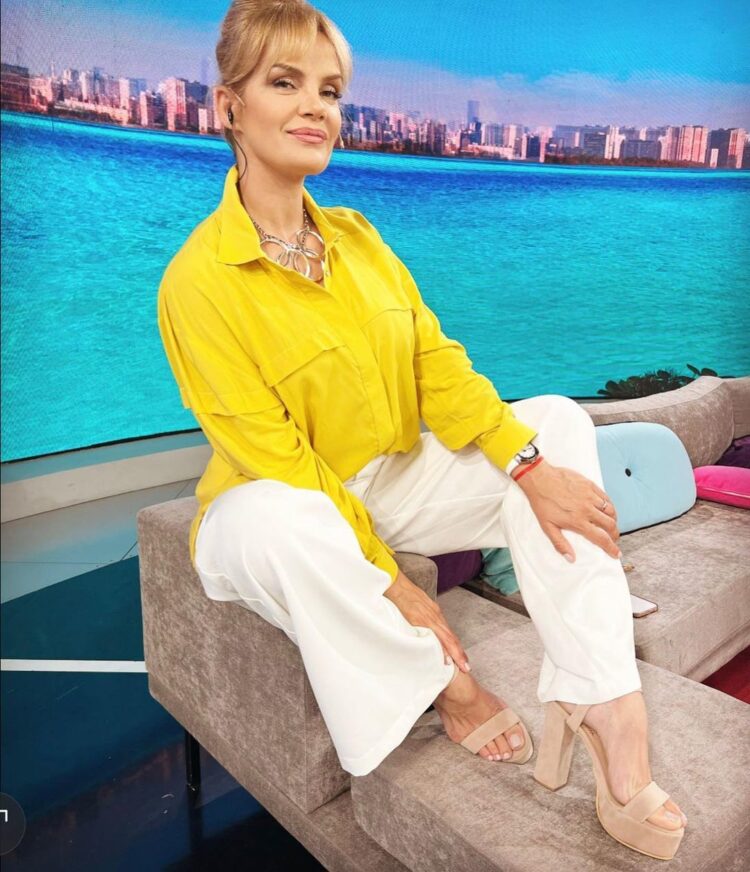 eliana guercio feet 1