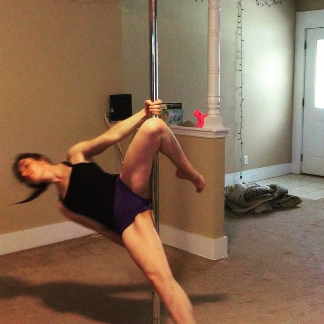 eliana johnson feet 4