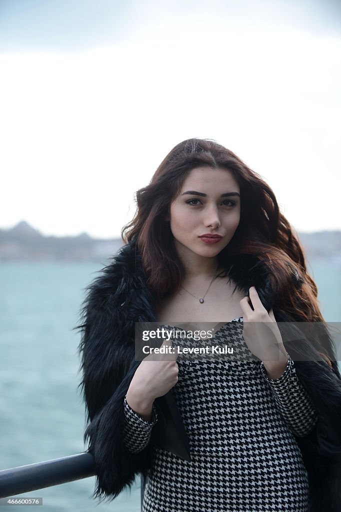 elif tastekne feet 4