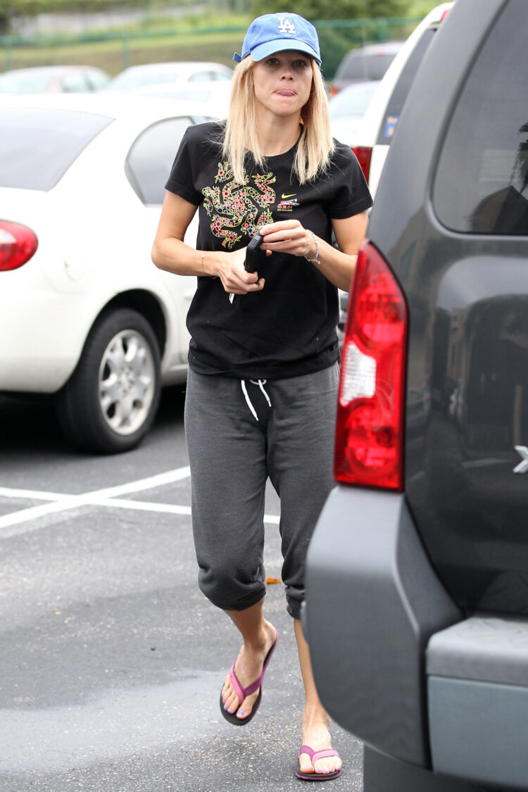 elin nordegren feet scaled