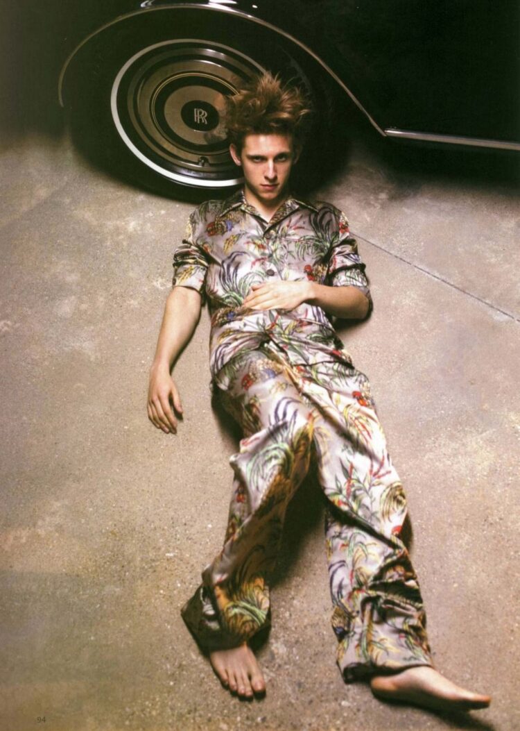 eliot mckenna jones feet 2