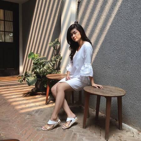 elisa jonathan feet 2