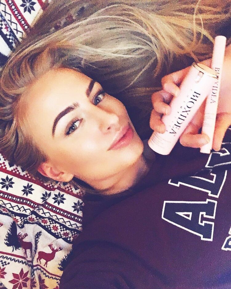 elisa meliani feet 6