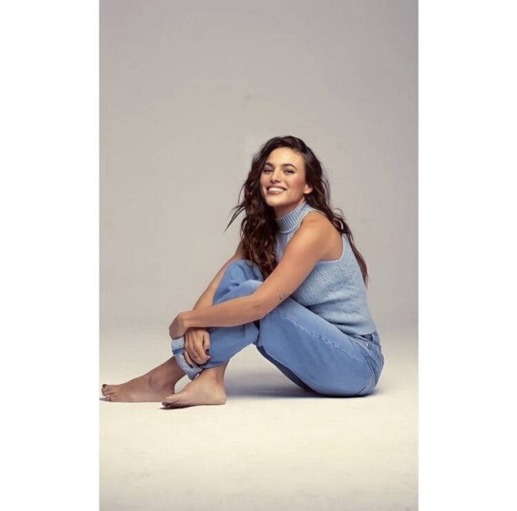 elisa mouliaa feet 3