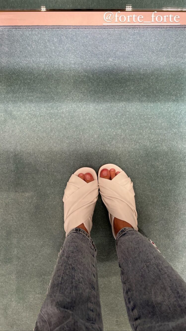 elisa sednaoui feet 2