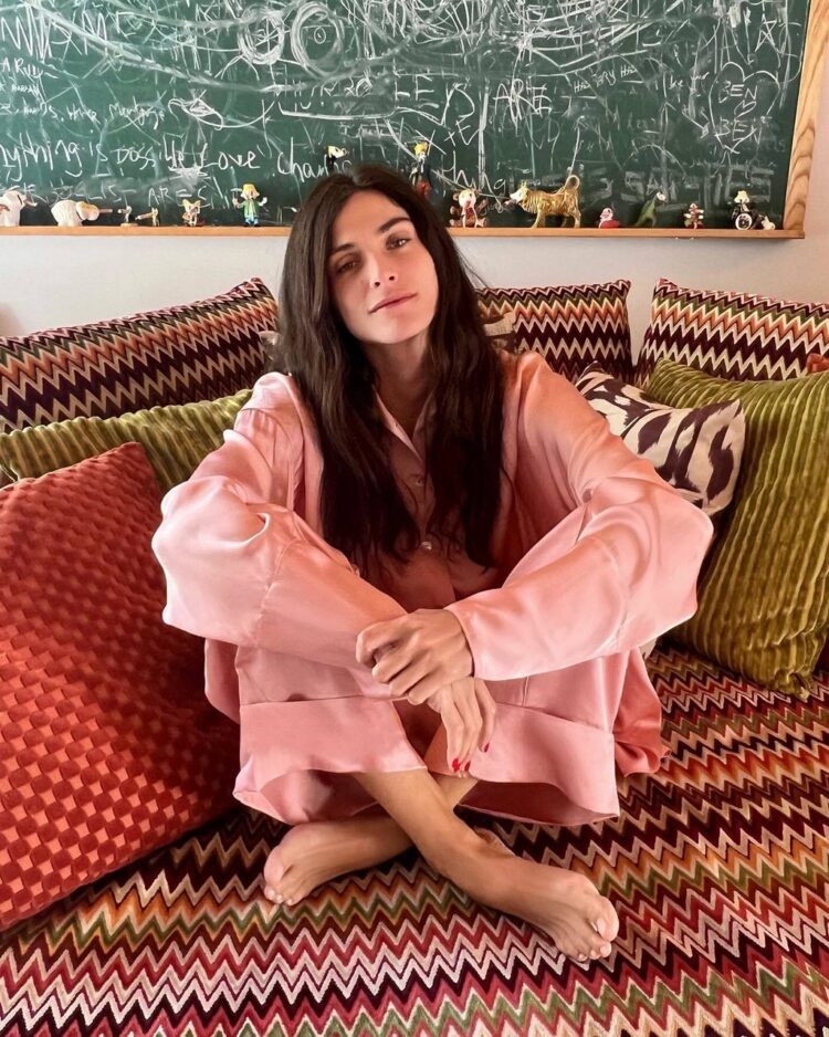 elisa sednaoui feet 6