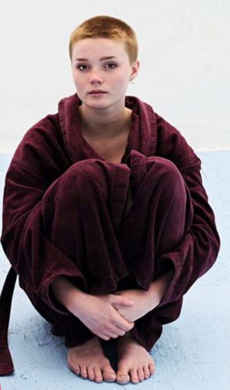 elisabeth asserson feet 1