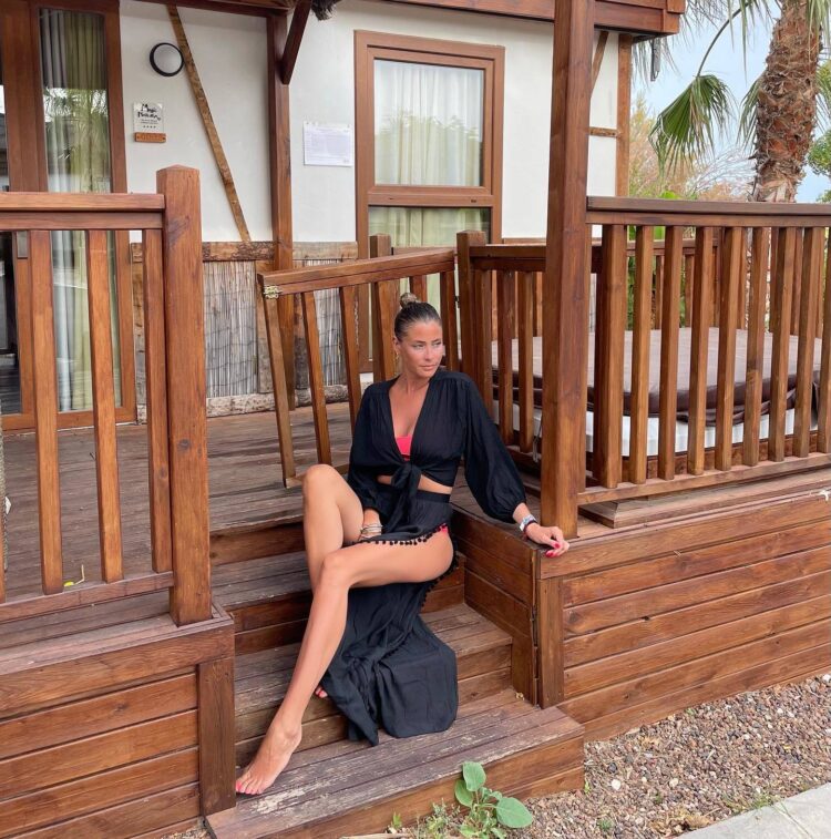 elisabeth reyes feet 1