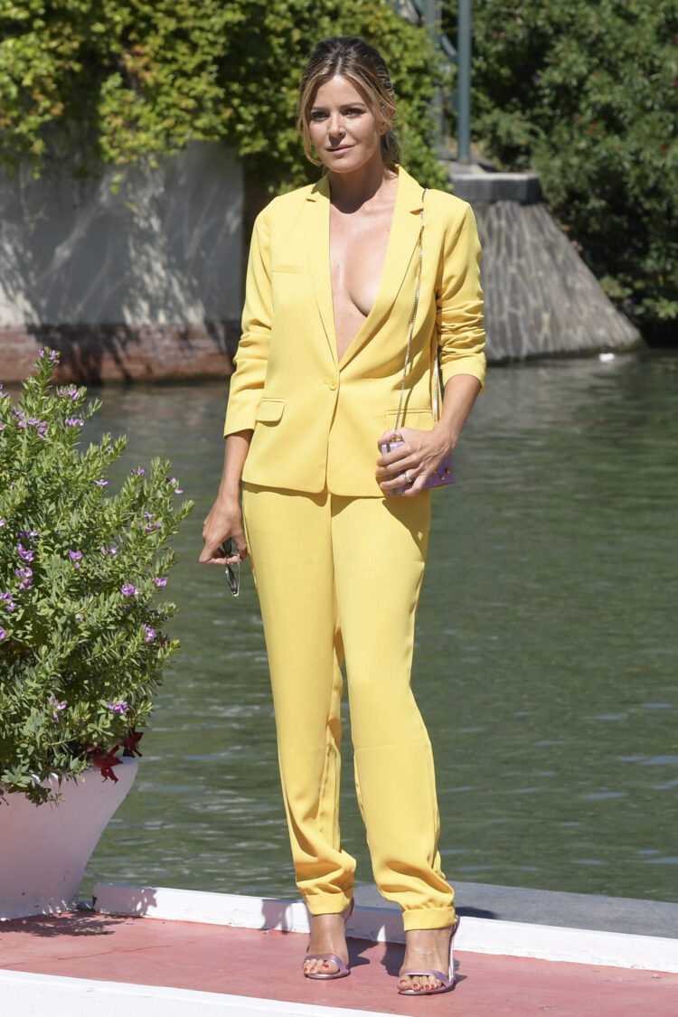 elisabetta pellini feet scaled