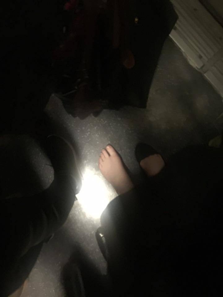 elise andrew feet