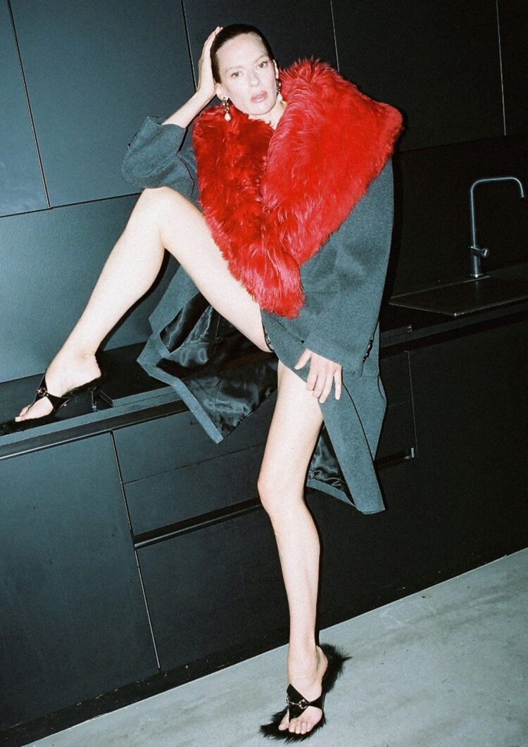 elise crombez feet 6