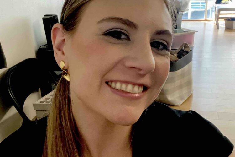 elise estrada feet 2