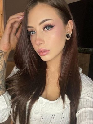 elise laurenne feet 2