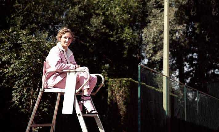 elise mertens feet 6