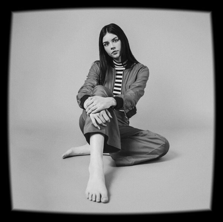 elise trouw feet 4