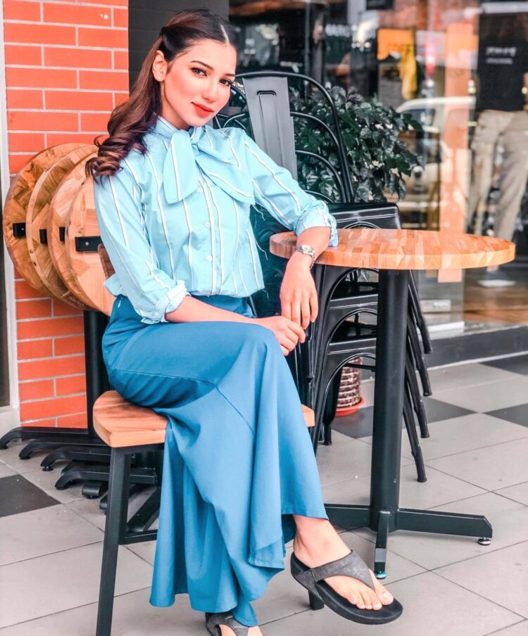 elisya sandha feet 4