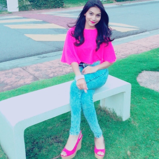 elisya sandha feet 6