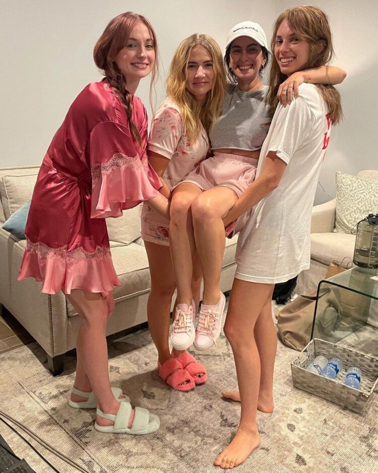 eliza bennett feet 2