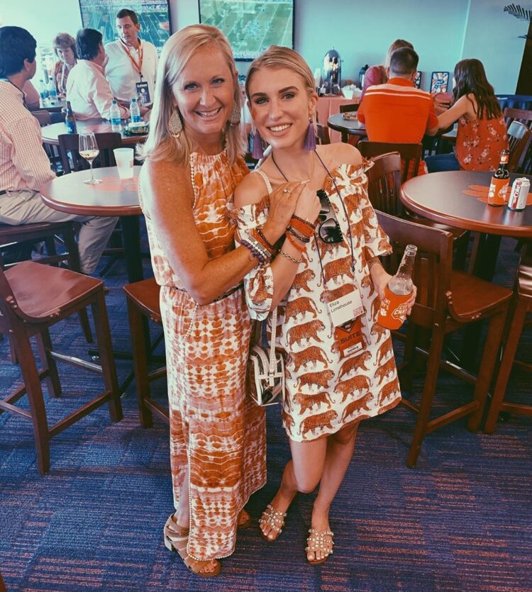 eliza limehouse feet 2