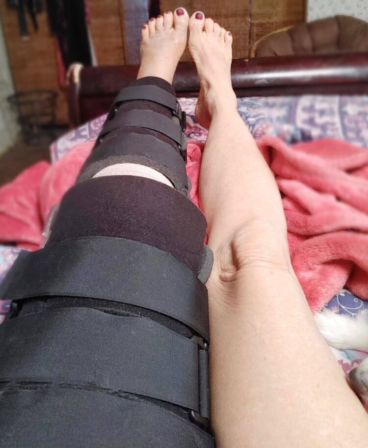 eliza quigley feet 1