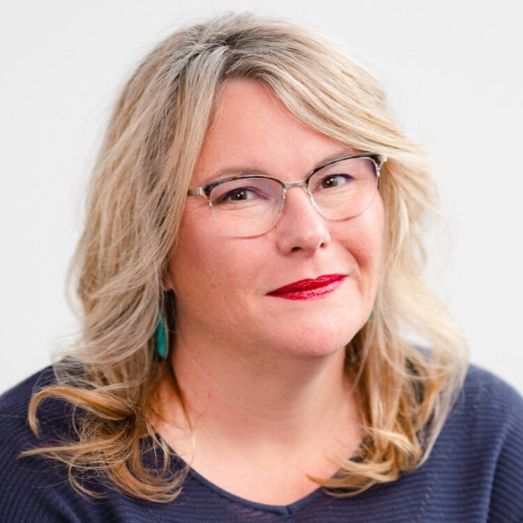 elizabeth barber feet 4