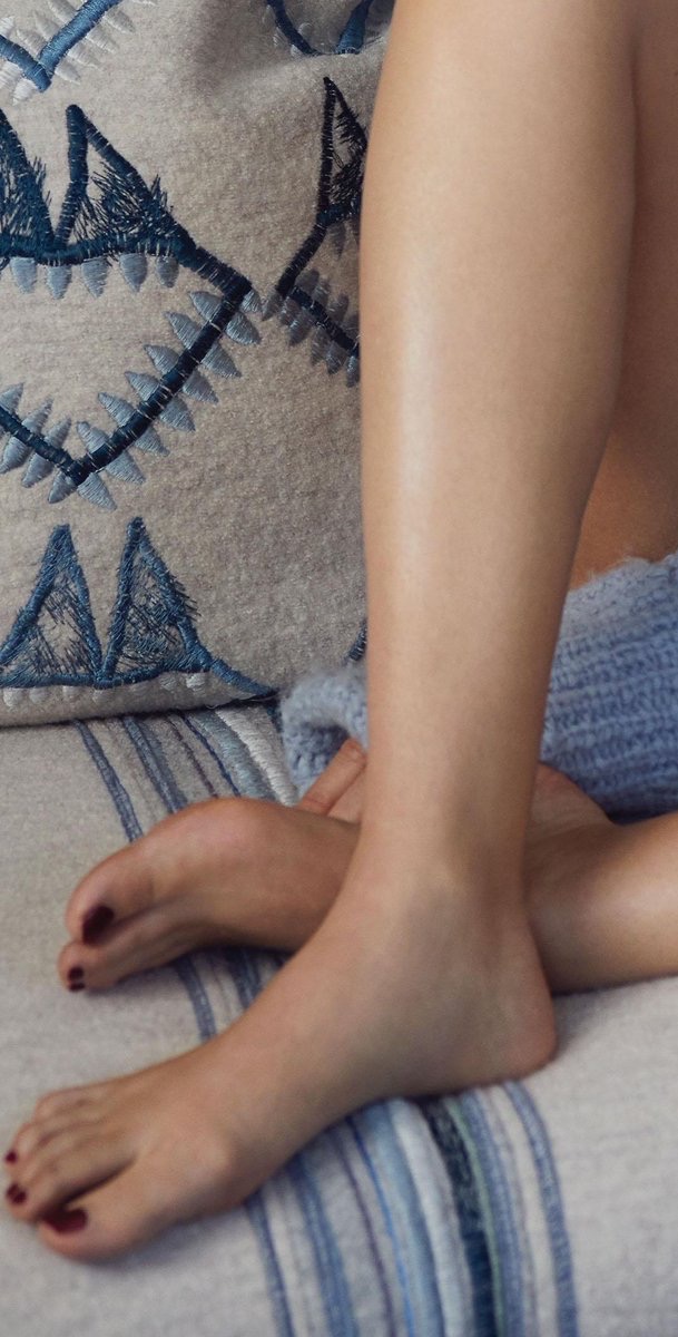 elizabeth black feet 5