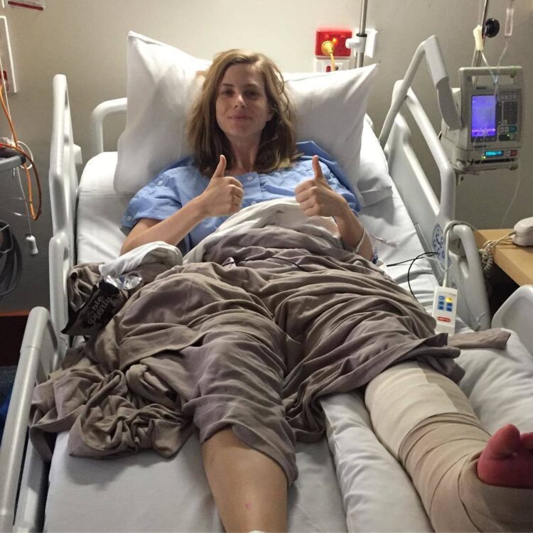 elizabeth blackmore feet 2