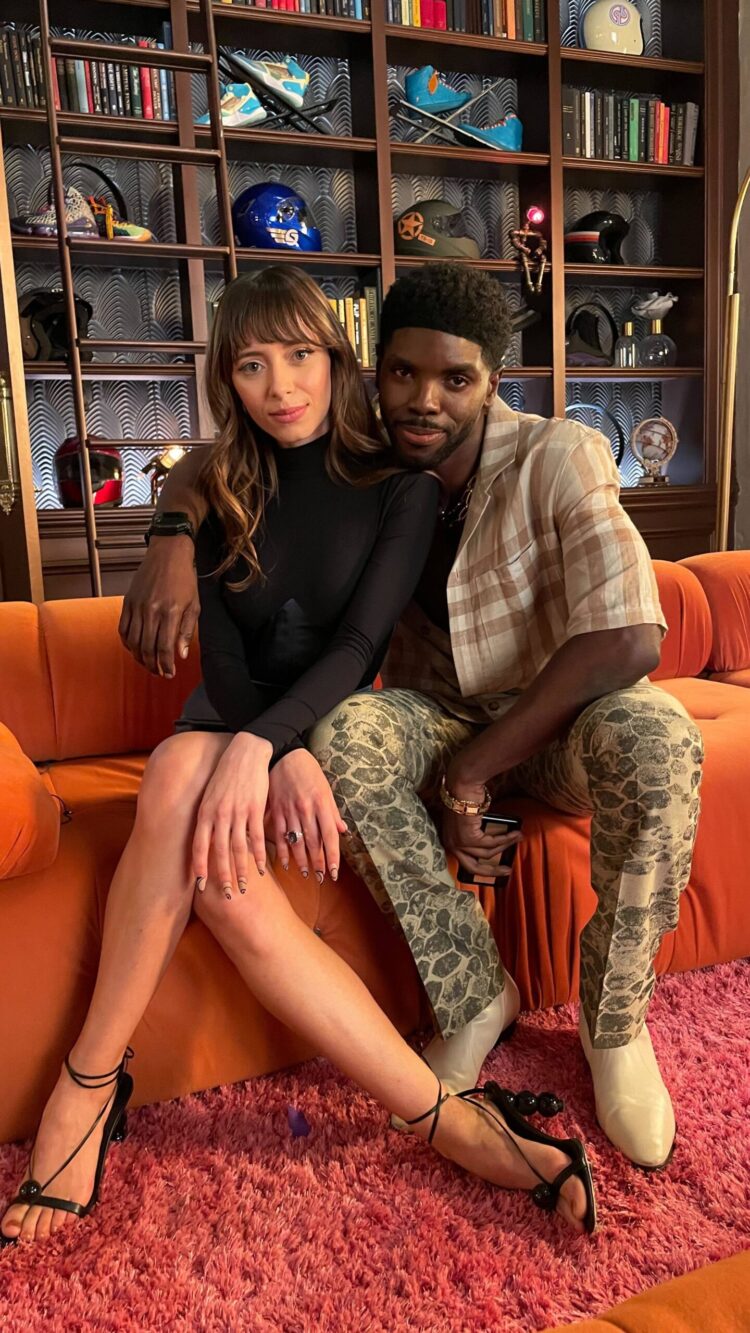 elizabeth cappuccino feet 3 scaled