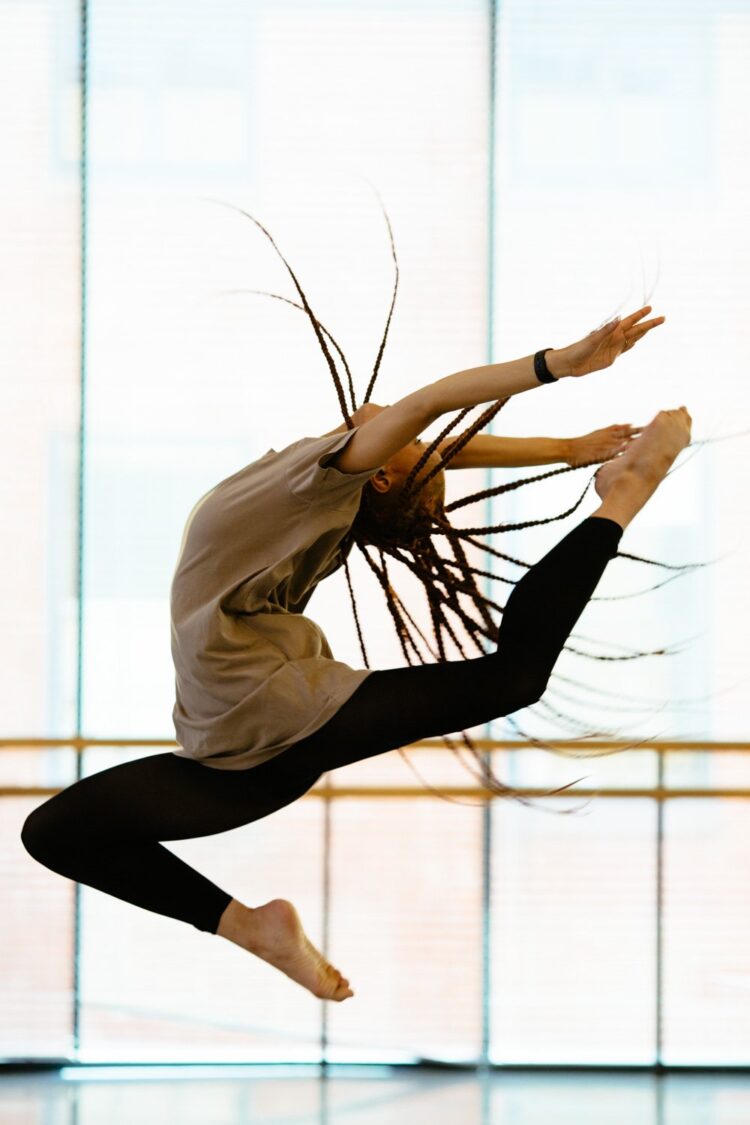 elizabeth devine feet 2