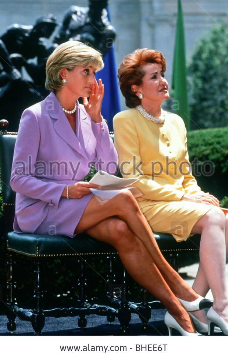 elizabeth dole feet 5