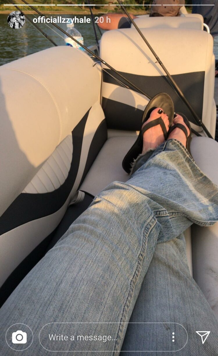 elizabeth hale feet 2